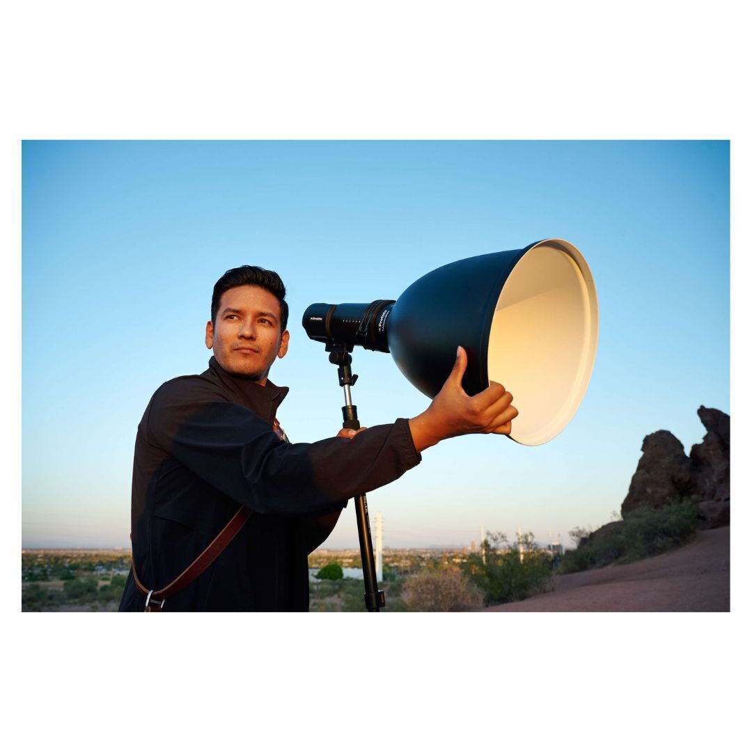 Profoto TeleZoom Reflector White for Protruded and Flat-Fronted Lights with Monolight Bundle
