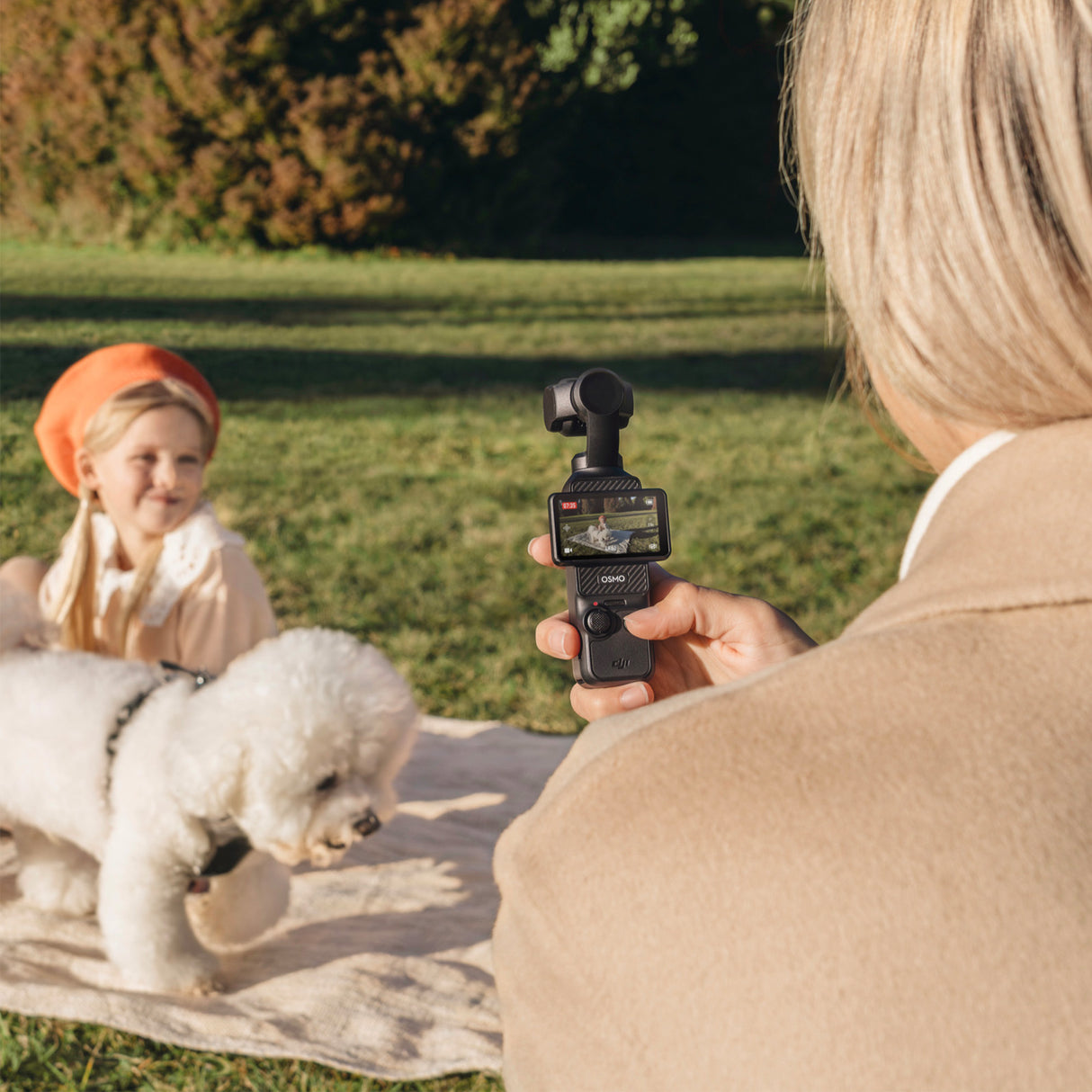 DJI Osmo Pocket 3 with Mic 2 (1 TX, Shadow Black), Lav Mic, and 128GB MicroSD Card bundle