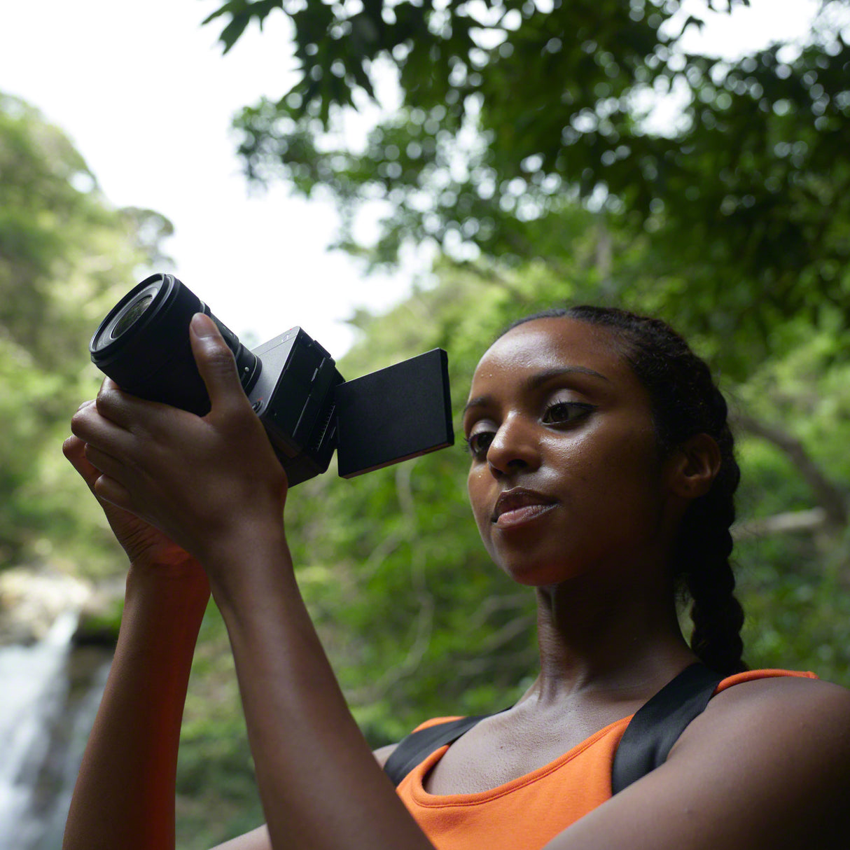 Sony FX3 Full-Frame Cinema Camera with 24mm f/1.4 E-Mount Lens Bundle