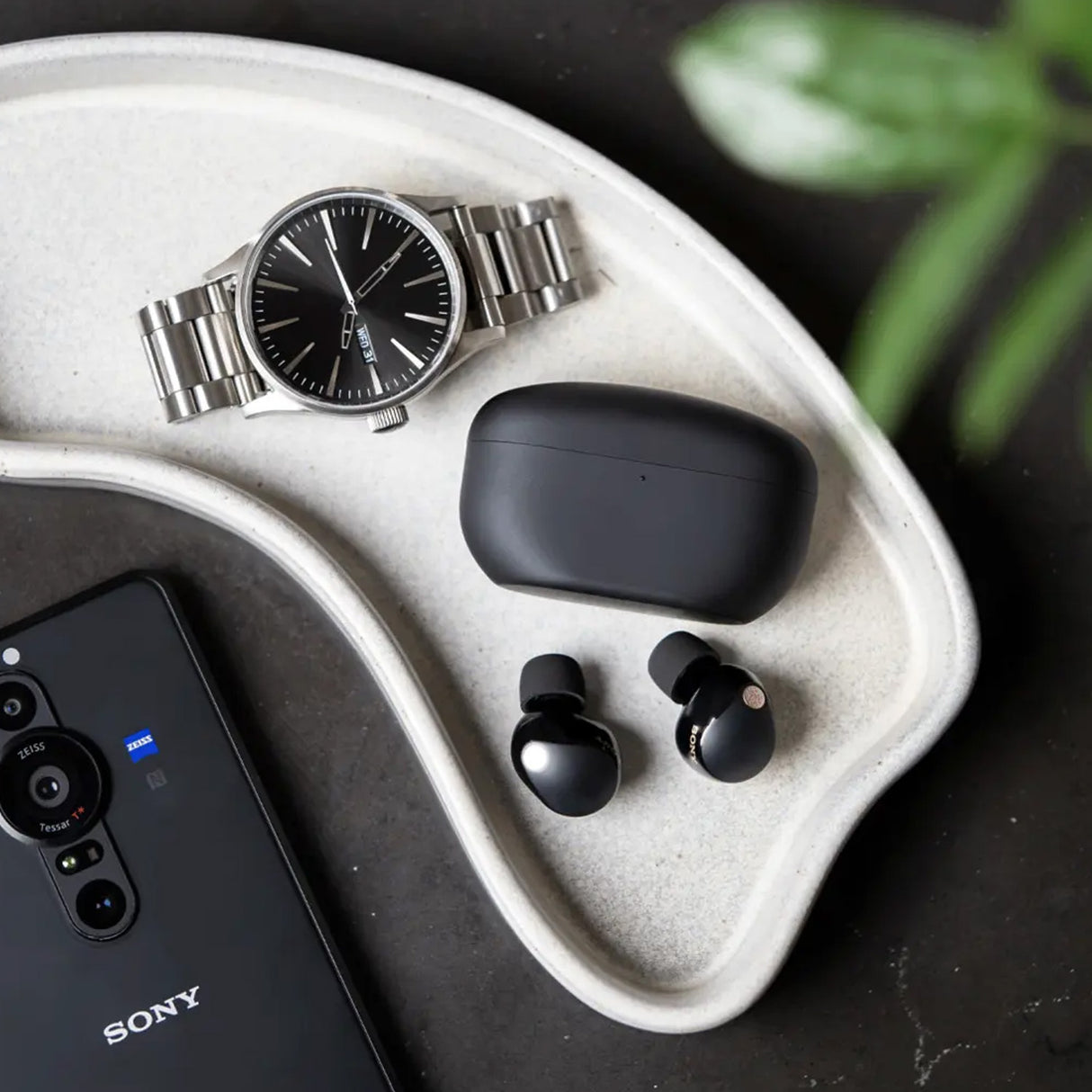 Sony Rechargeable Charging Case for WF-1000XM5 (Black) Bundle with Silicone Case