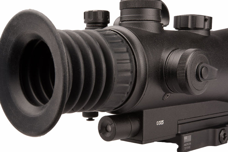 Luna Optics Gen-III Special Purpose Riflescope 4x White Phosphor Mil-Spec Tube
