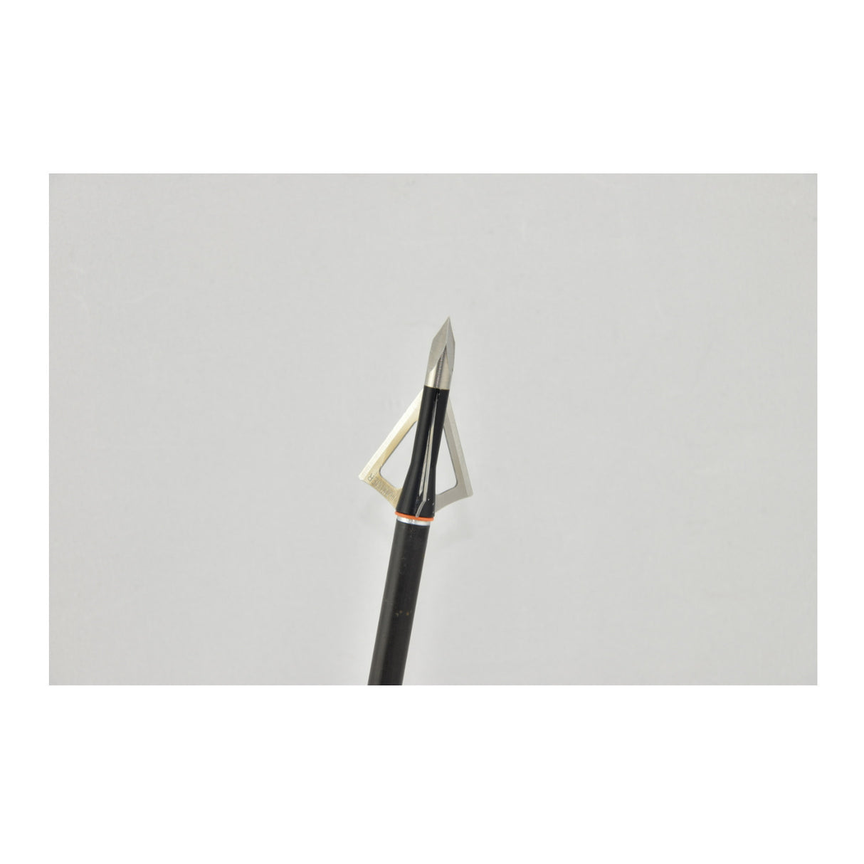 Wasp Hammer 125 Grain Broadhead Arrow with SST Smart Tip (6 Pack) with Case