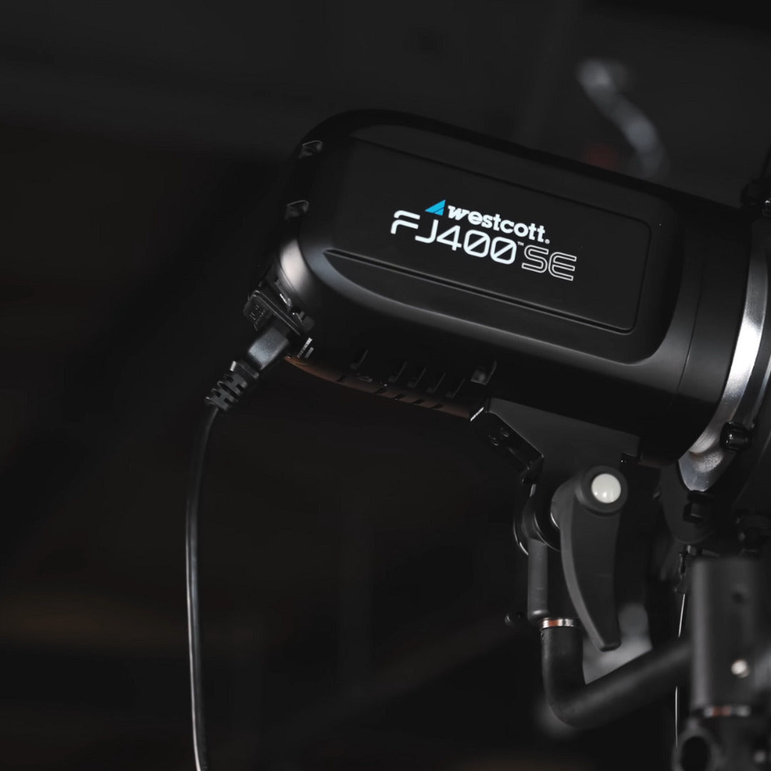 Westcott FJ400-SE Studio Strobe 400Ws (110V) with FJ-X3 M Flash Trigger Bundle