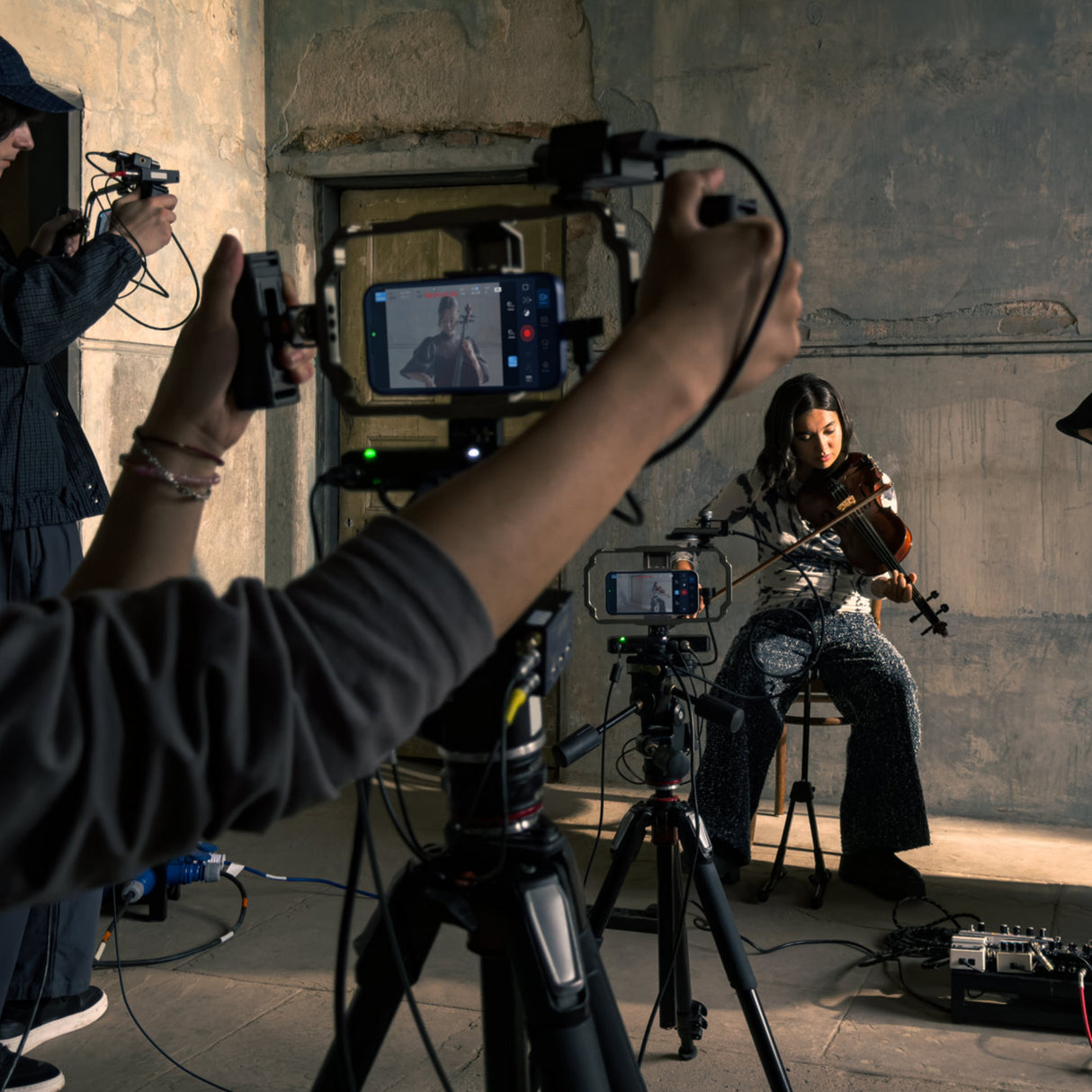 Apple iPhone 17 Pro Max (US Version) 1TB, eSIM, Cosmic Orange, Unlocked