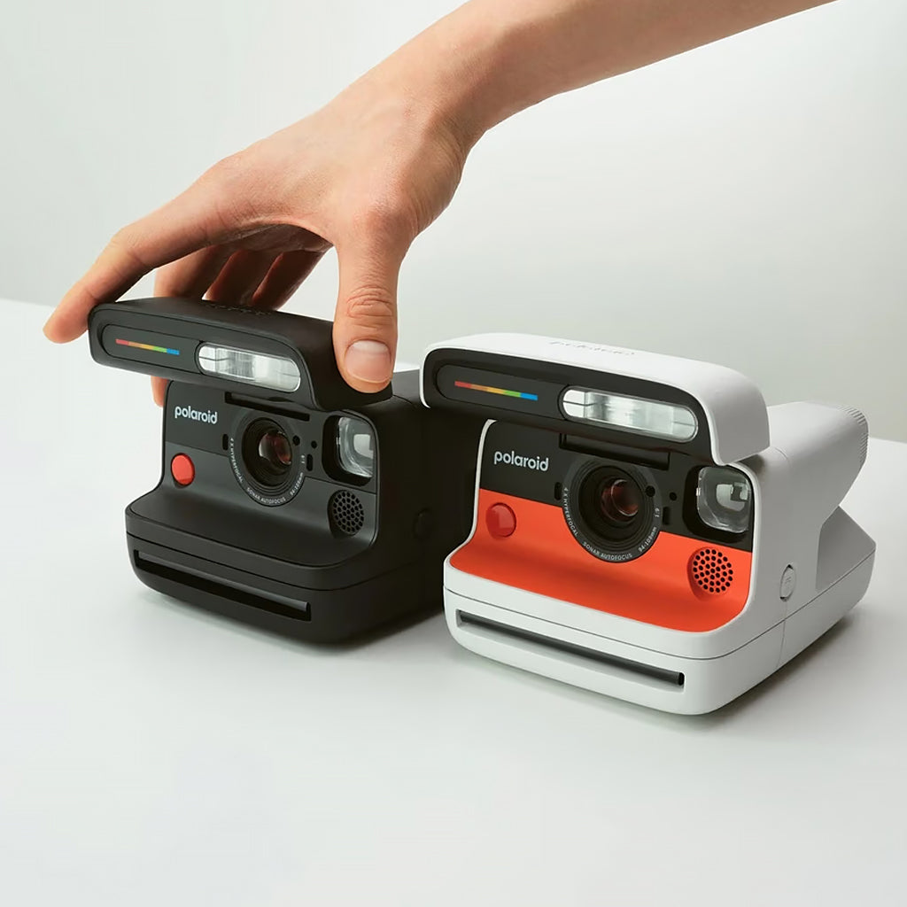 Polaroid Flip Instant Camera + Color Film Bundle (8 Photos) - Black