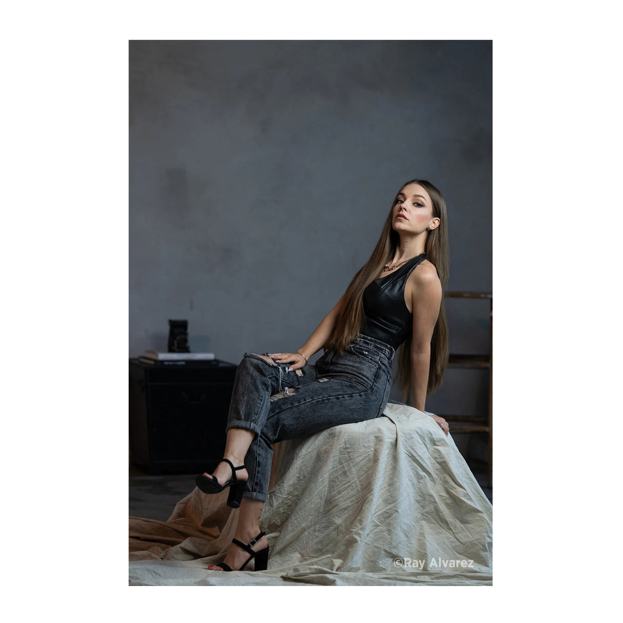 Westcott FJ250 Strobe 2-Light Backpack Kit with Universal Wireless Trigger