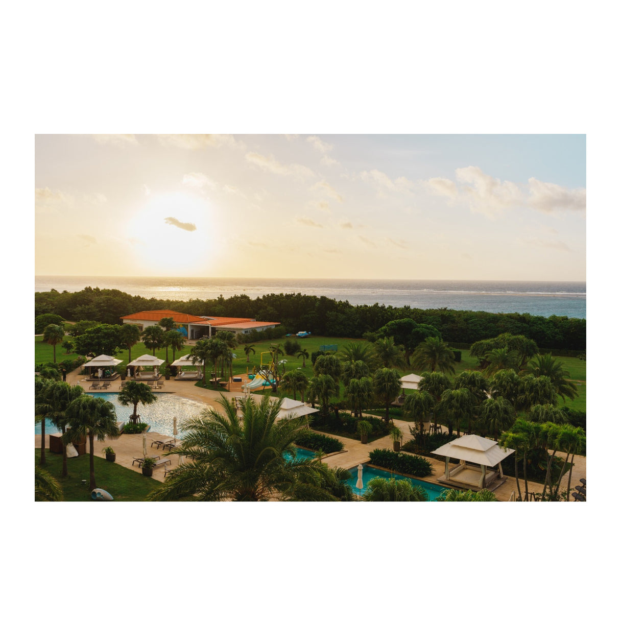 Tamron 35-100mm F/2.8 Di III VXD Zoom Lens for Sony E-Mount (Black)