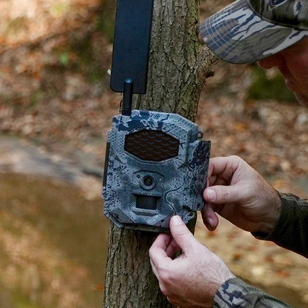 Spartan GoCam2 Multi-carrier Trail Camera (Areus Camo) with Accessories Bundle
