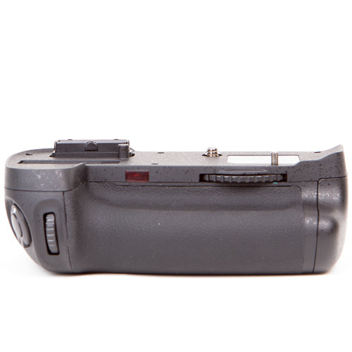Dolica DN-MB-D11 Battery Power Grip for Nikon D7000 (Black)