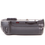 Dolica DN-MB-D11 Battery Power Grip for Nikon D7000 (Black)