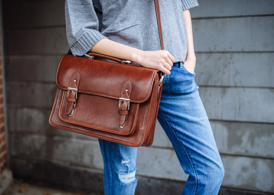 ONA Brooklyn Shoulder Messenger Bag (Black)