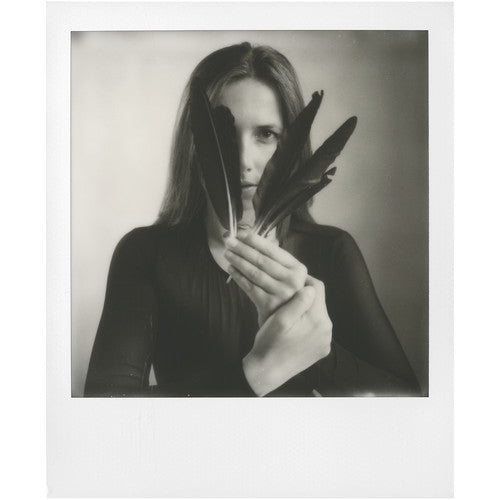 Polaroid Originals Classic B&W Instant Film for 600 Cameras (8 Exposures)