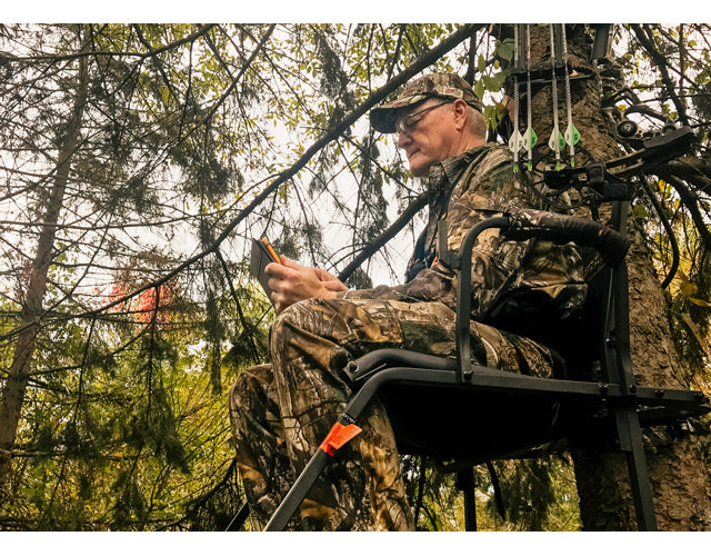 Cuddeback Dual Flash 20MP Trail Camera and Lowdown Large Image/Video Viewer Kit