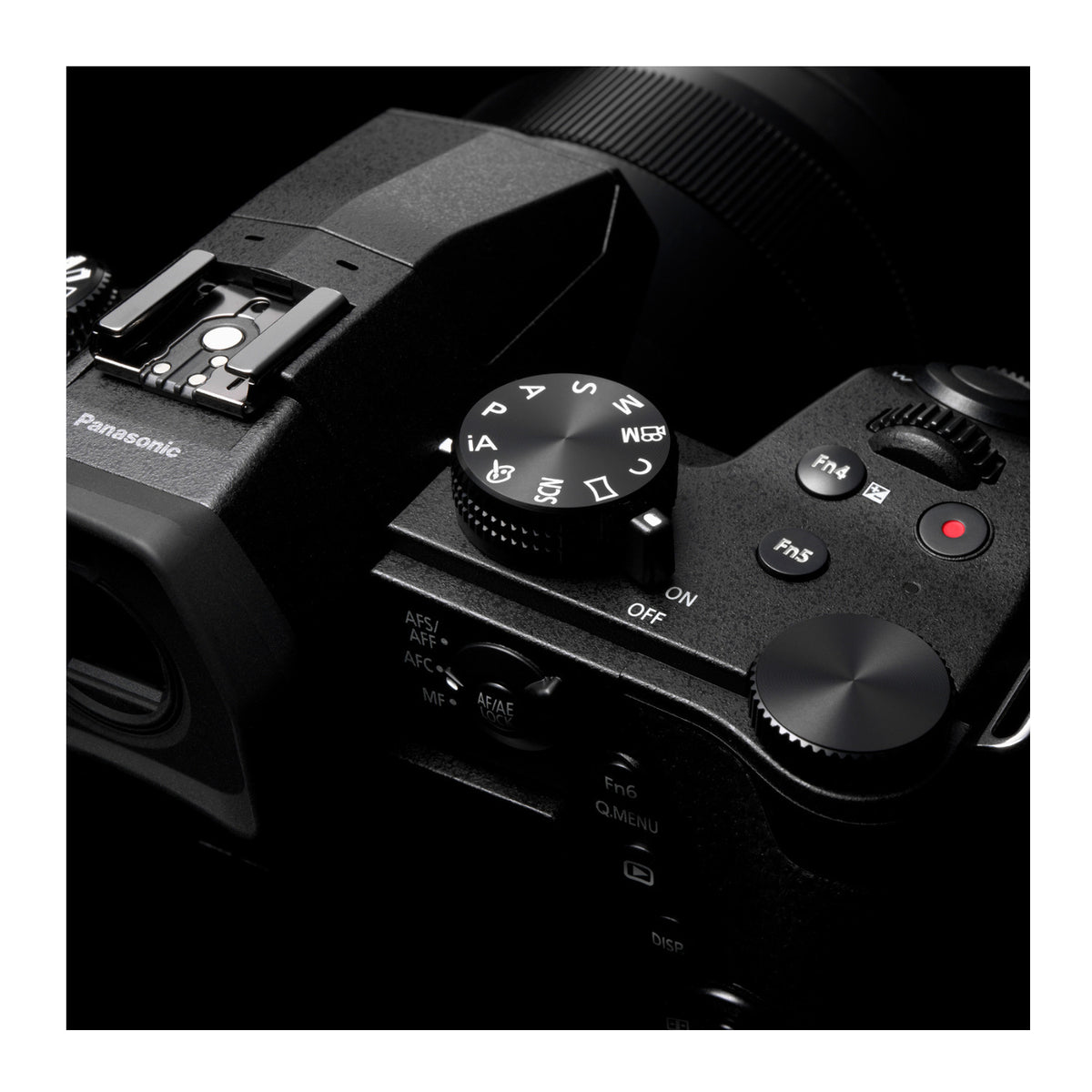 Panasonic LUMIX FZ1000 II 16x 25-400mm LEICA DC Lens Digital Camera (Black)