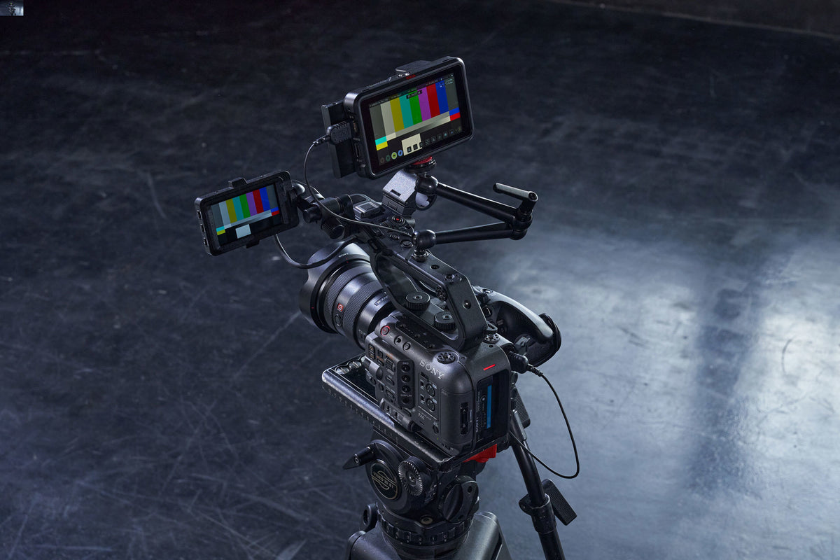 Sony FX6 Cinema Line Full-Frame Camera and FE 24-105mm f/4 G Lens Kit