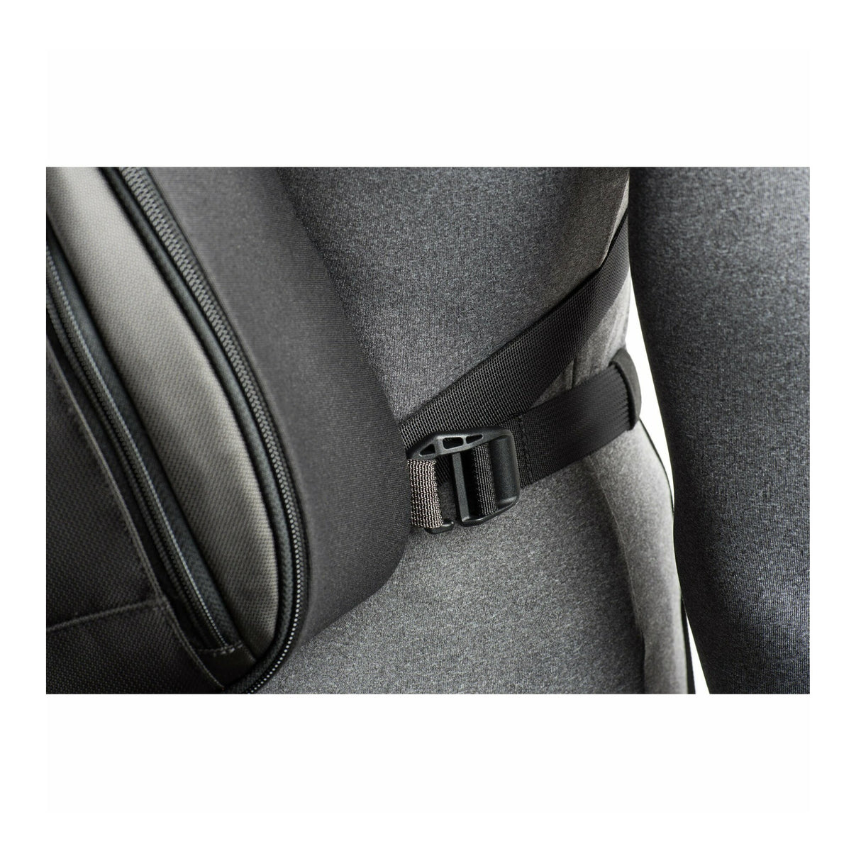 Think Tank Photo TurnStyle 10 V2.0 Sling Camera Bag (Charcoal)