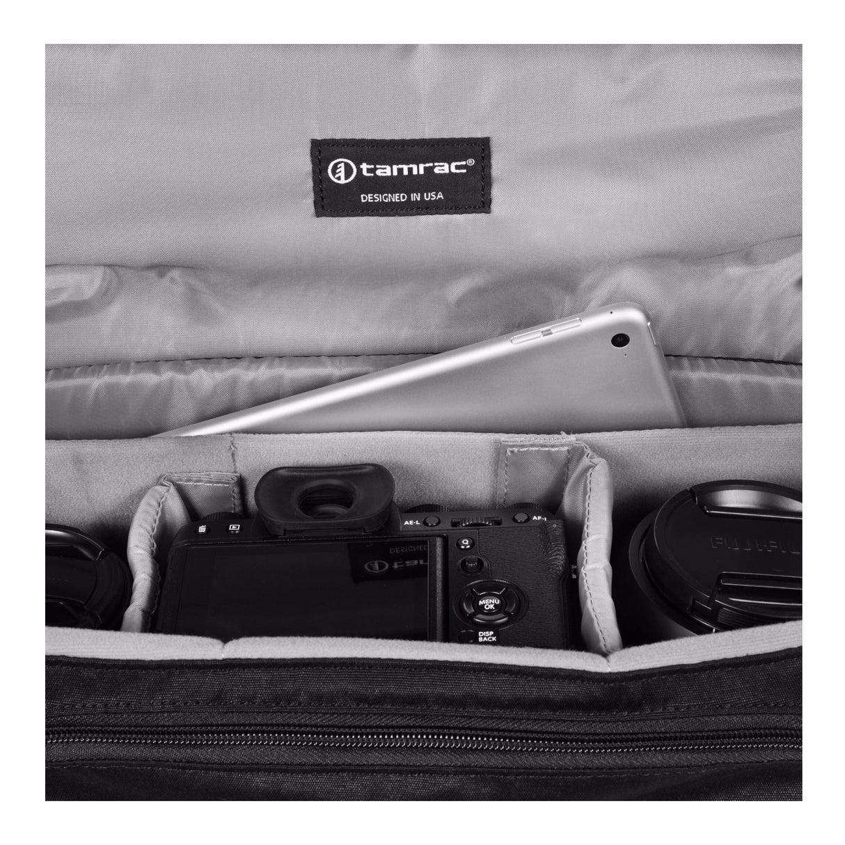 Tamrac Derechoe 8 Quick-Access Mirrorless Camera Bag (Black)