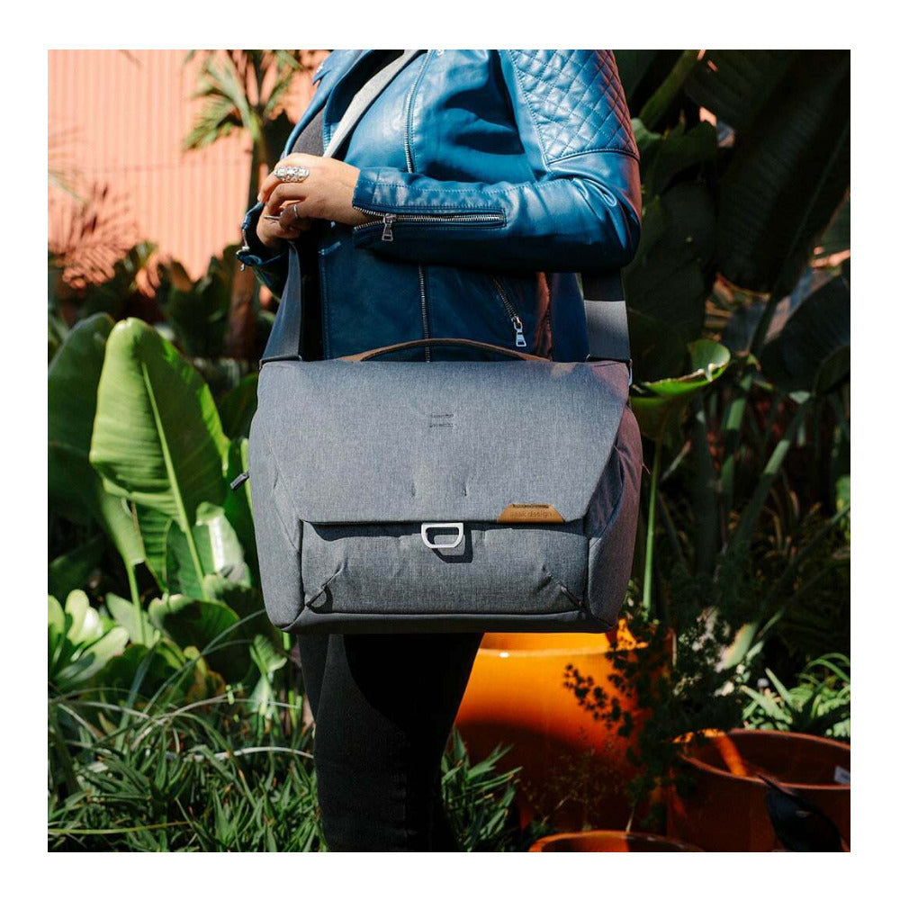 Peak Design 13L Everyday Messenger v2 Bag (Ash)