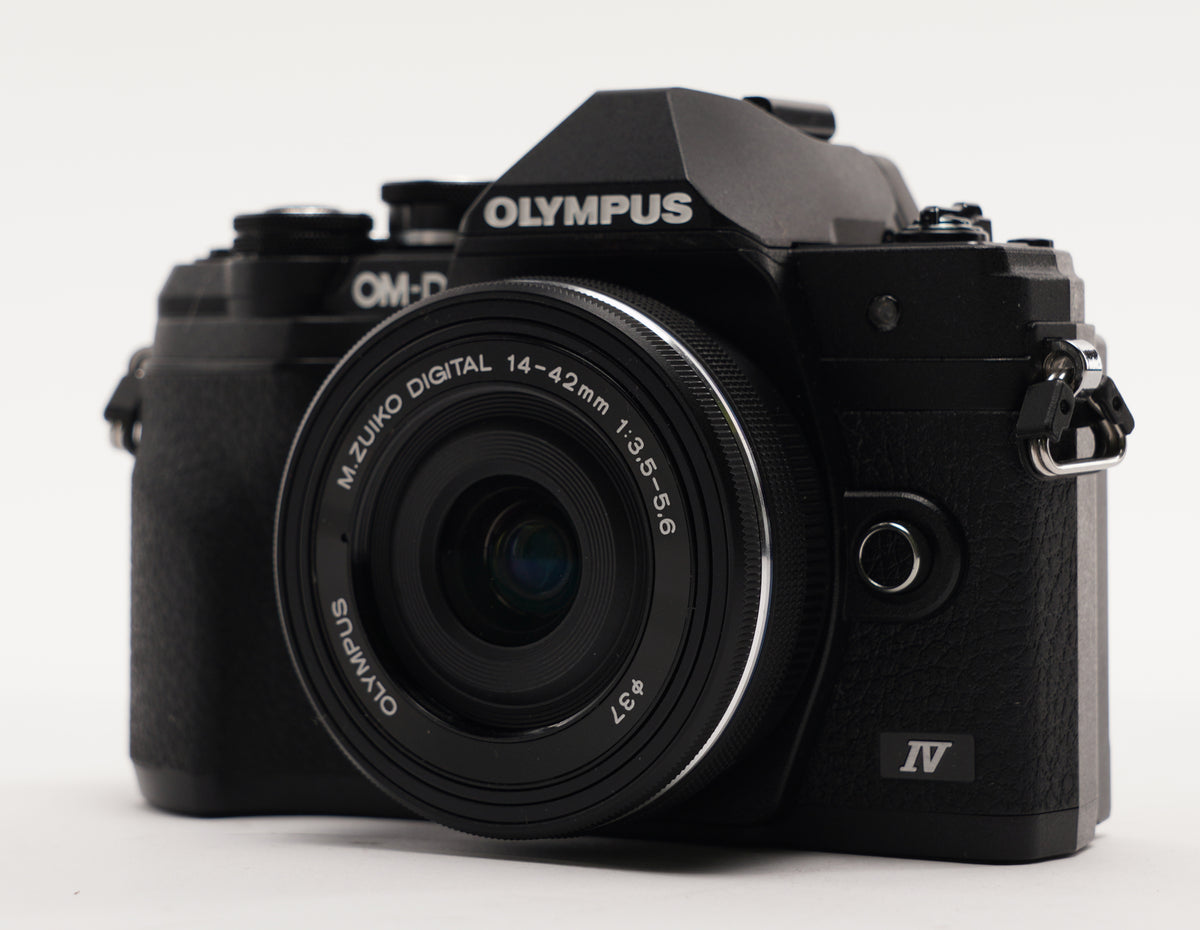 Olympus OM-D E-M10 Mark IV Camera (Black) & M.Zuiko Digital ED 14-42mm Lens Kit (Used)