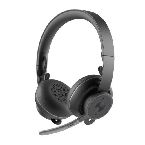 Logitech Zone 900 Wireless  Bluetooth Headset Bundle with C920S Pro HD Webcam and 4-Port USB 3.0 Hub