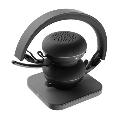 Logitech Zone 900 Wireless  Bluetooth Headset Bundle with C920S Pro HD Webcam and 4-Port USB 3.0 Hub