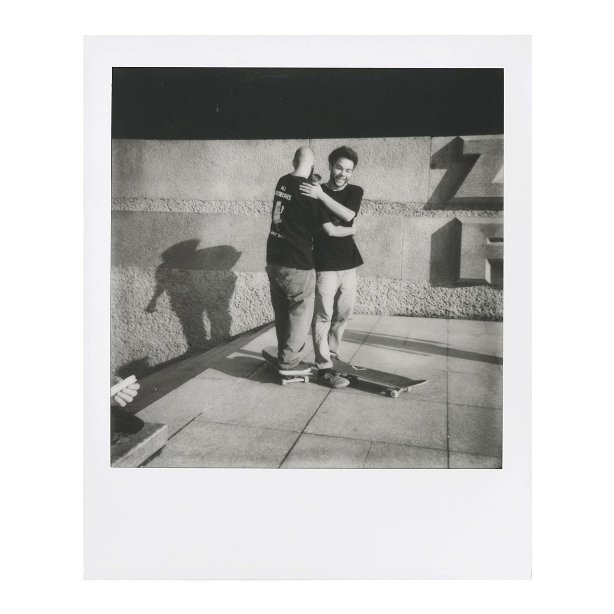 Polaroid Originals Black and White Instant Film for 600 Cameras (32 Exposures) Bundle