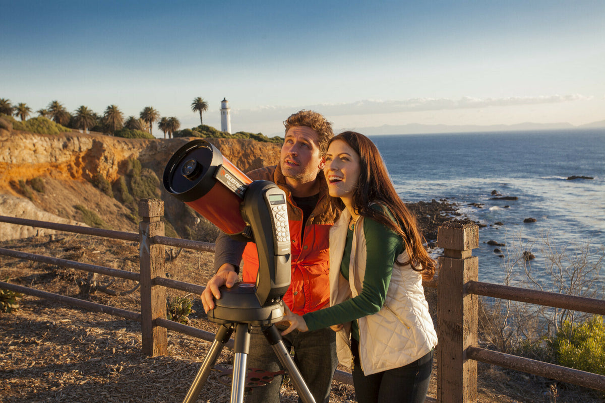 Celestron Nexstar 6SE Maksutov-Cassegrain GoTo Telescope with Tripod