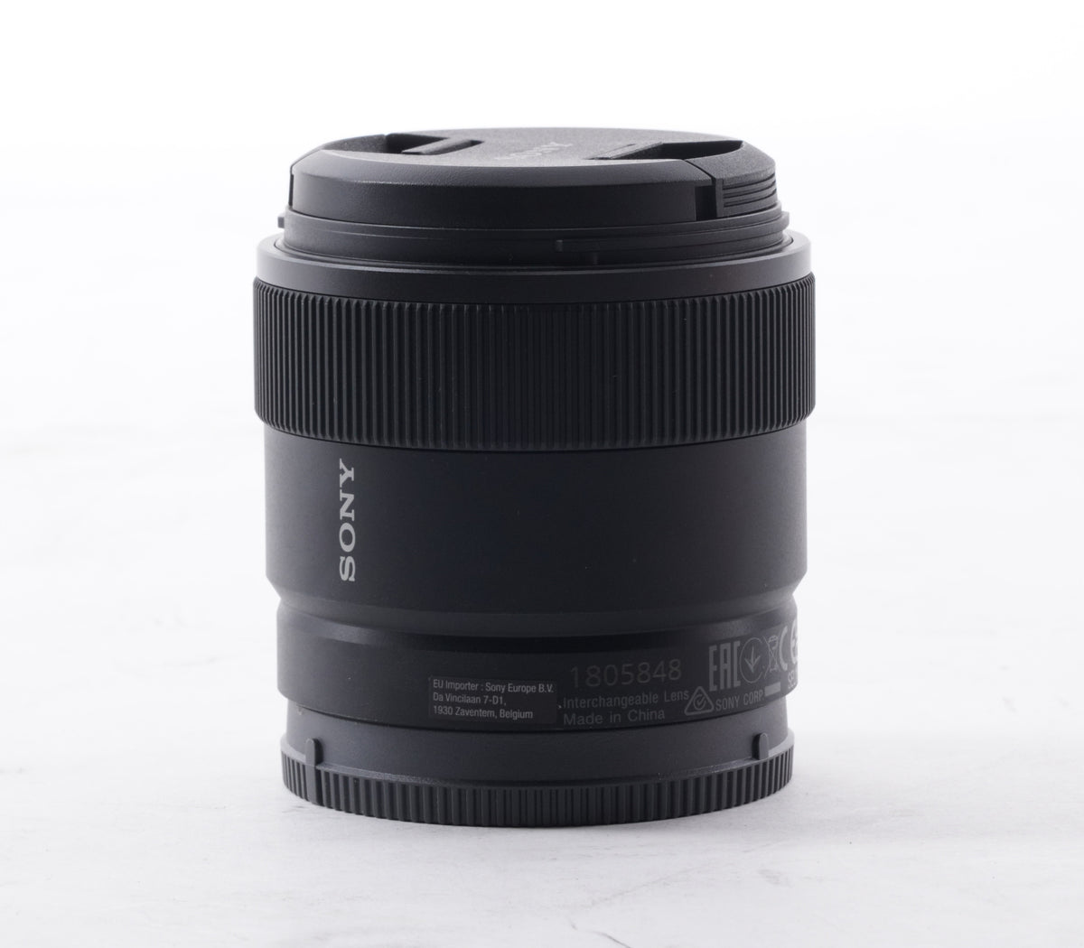Sony E 11mm F1.8 APS-C Ultra Wide Angle Prime Lens for APS-C cameras (SEL11F18) (Used)