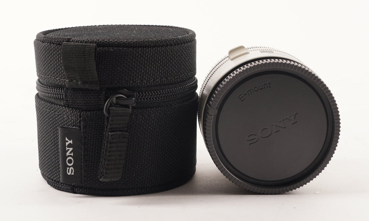 Sony FE 2.0x Teleconverter Lens (Used)