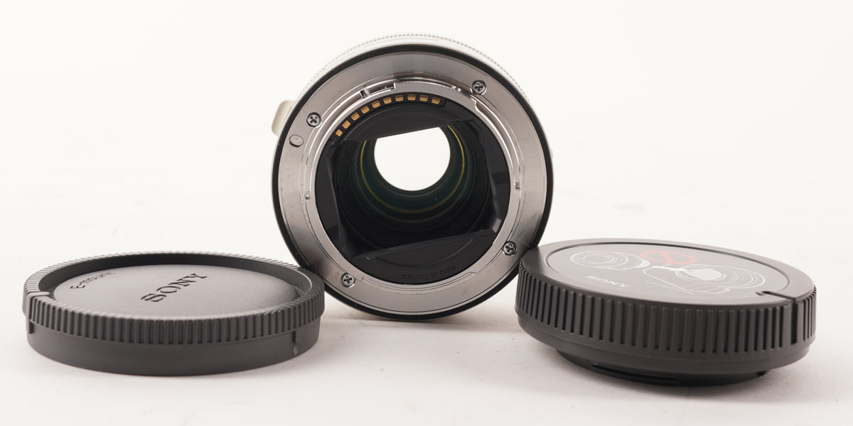 Sony FE 2.0x Teleconverter Lens (Used)