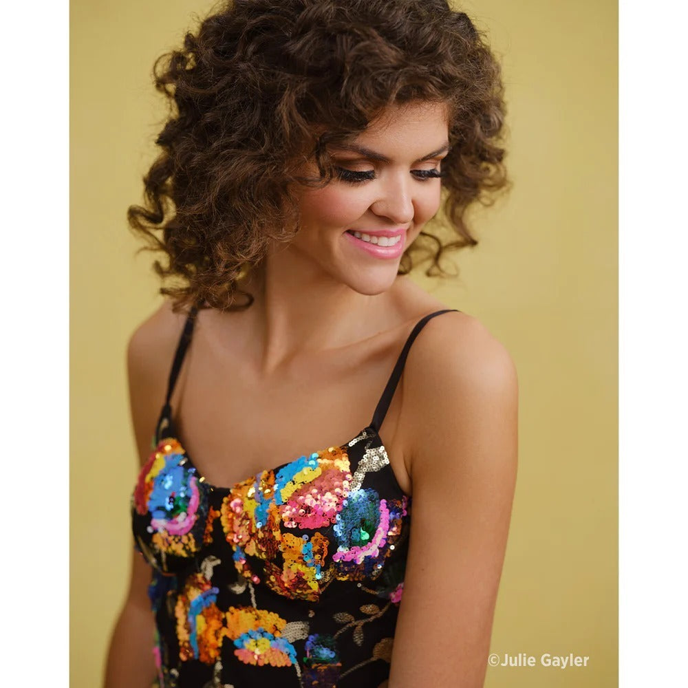 Westcott Wrinkle-Resistant, Machine-Washable Backdrop (Canary Yellow, 9 x 10 Feet)