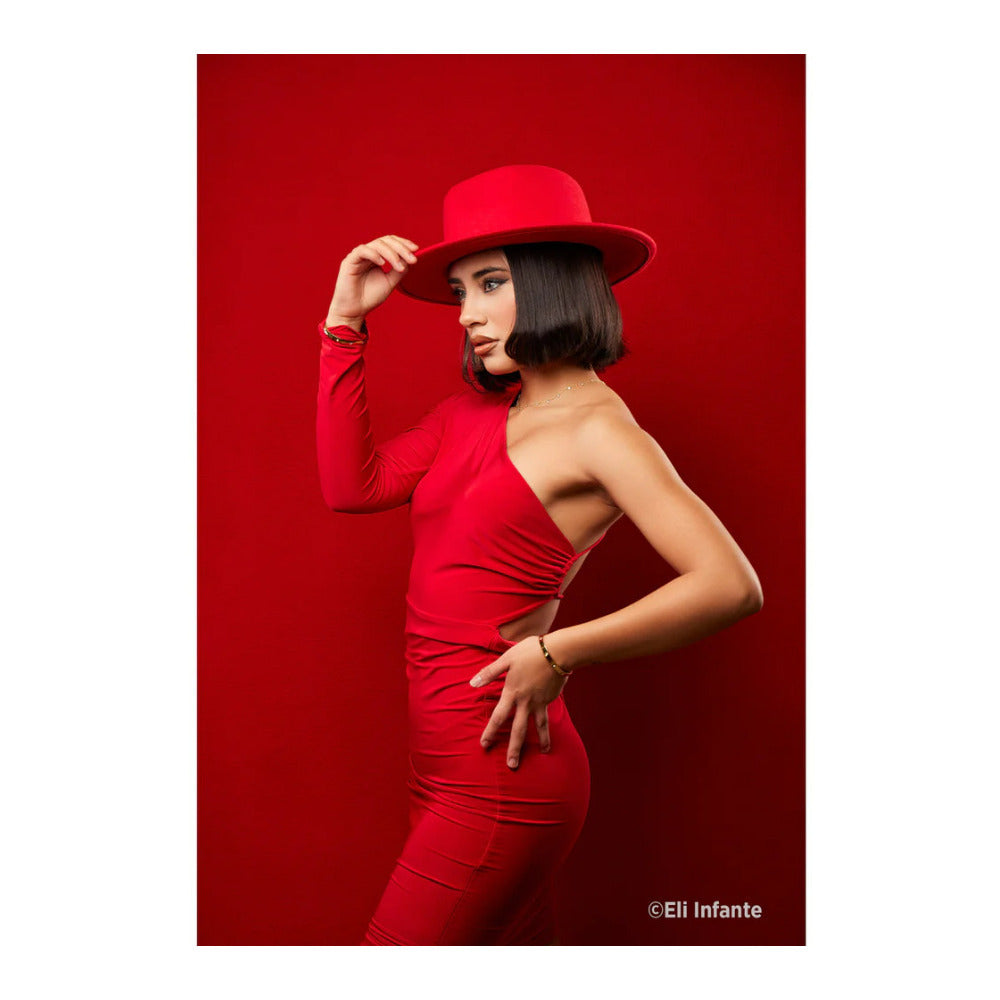 Westcott X-Drop Wrinkle-Resistant Backdrop, Perfect for Video Conferencing (Scarlet Red, 5 x 7 Feet)