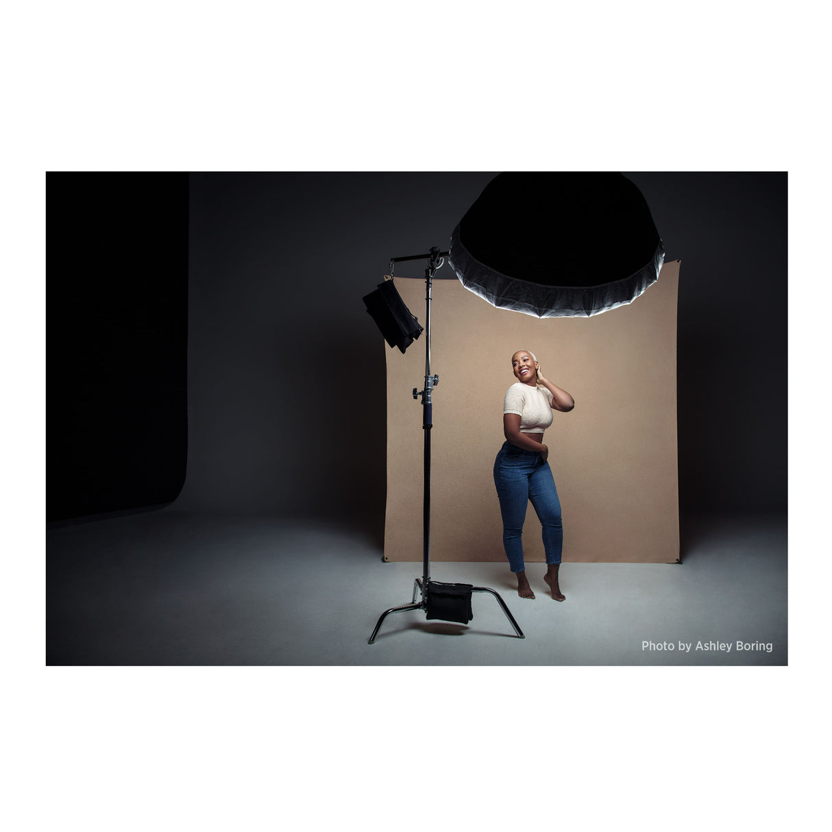 Westcott X-Drop Wrinkle-Resistant Backdrop Perfect for Video Conferencing (Brown Sugar, 5 x 7 Feet)