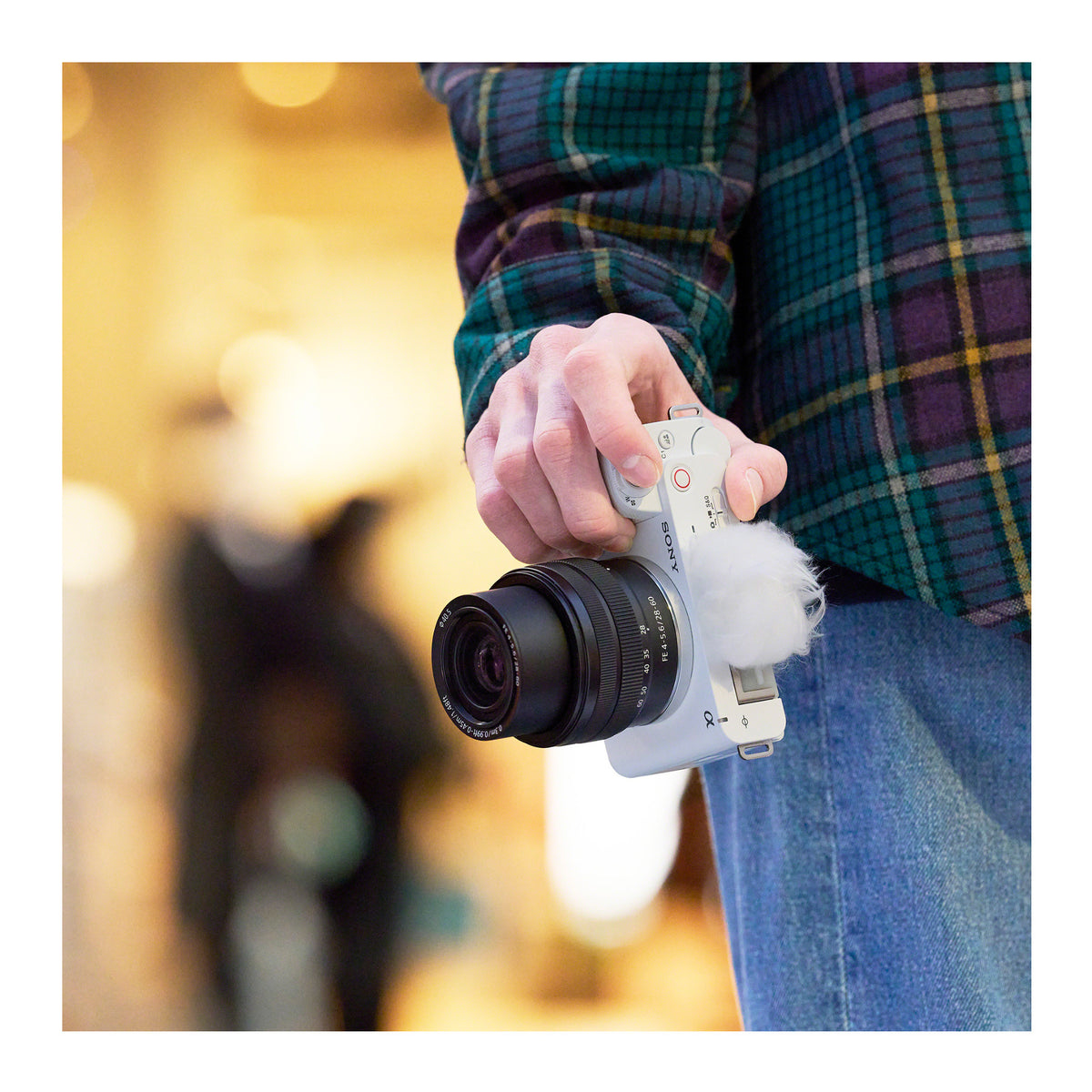 Sony Alpha  ZV-E1 Full-frame Mirrorless Vlog Camera with FE 28-60mm F4-5.6 Lens (White)