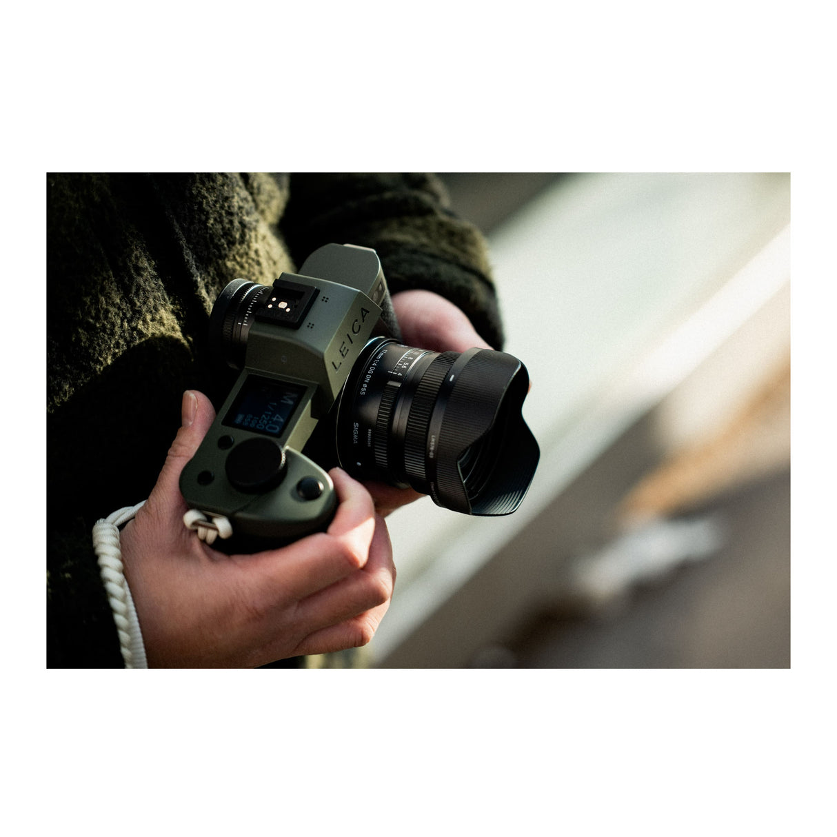 Sigma 17mm F4 DG DN Contemporary Series Ultra-Wide-Angle Lens for Sony E Mount with Cap and Hood