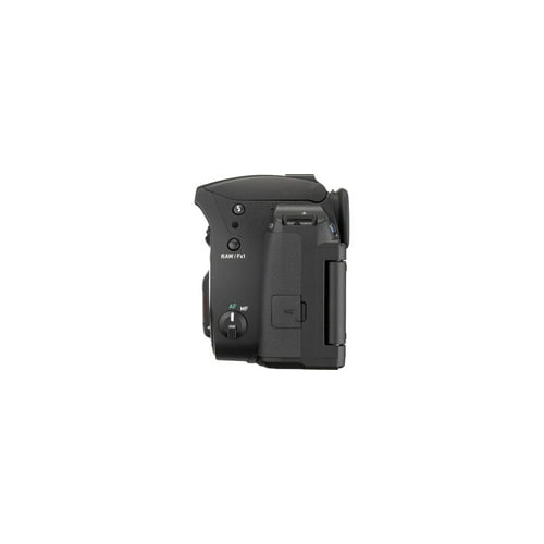 Pentax K-70 DSLR Camera with 18-135mm Lens (Black)