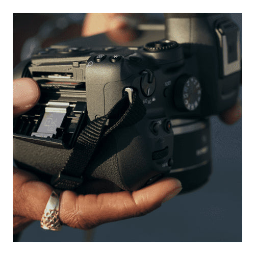 Canon EOS R7 Mirrorless Camera