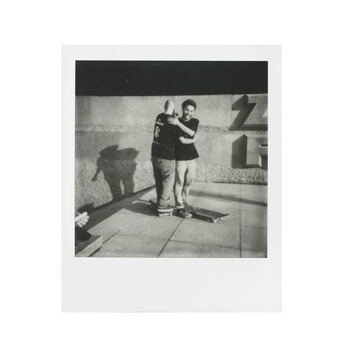 Polaroid Originals Black & White Instant Film for 600 Cameras (8 Exposures)