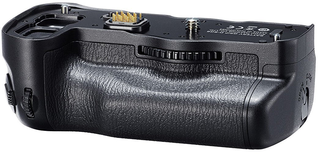 Pentax K-1 Mark II DSLR Camera, 28-105mm Lens with Grip, SD Card, Photo Editing Software Bundle