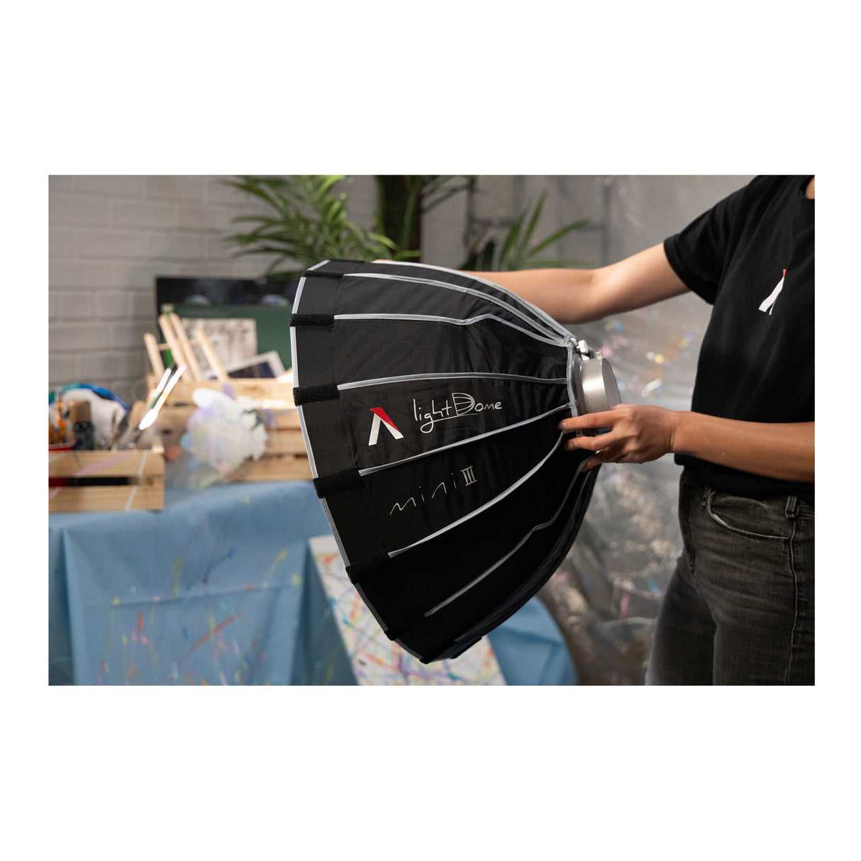 Aputure Light Dome Mini III (22.8") Compact Circular Softbox