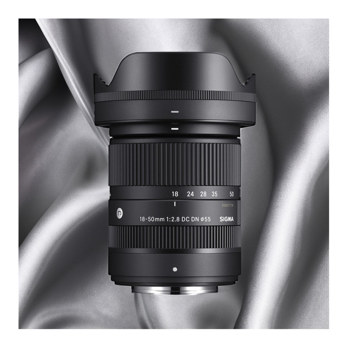 Sigma 18-50mm F2.8 DC DN Contemporary Lens for Fujifilm X Mount (Open Box)