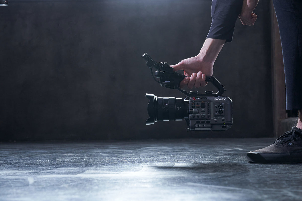 Sony FX6 Digital Cinema Camera with 24-105mm Lens and RS 3 Pro Gimbal Stabilizer Bundle