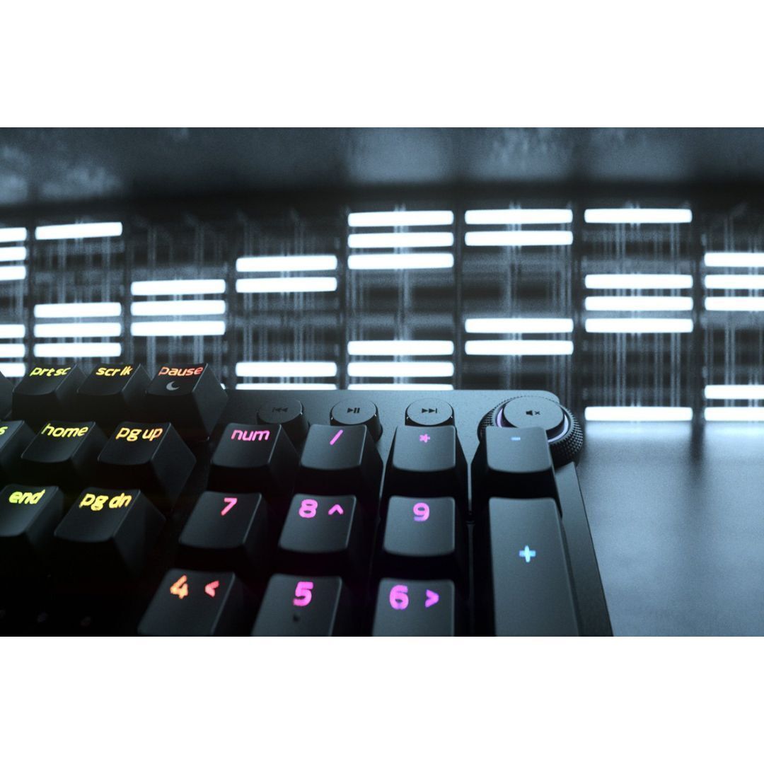 Razer Huntsman V2 Analog Gaming Keyboard with Razer Chrome RGB and Analog Optical Switches