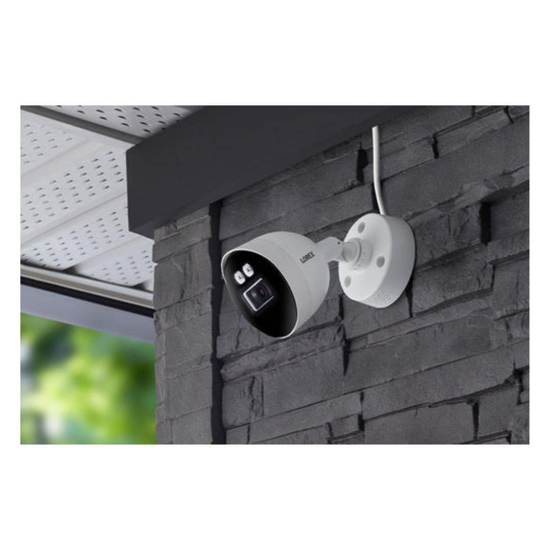 Lorex 4K 12 Channels (8 Wired and 4 Fusion Wi-Fi) 2TB Wired DVR System with Smart Deterrence Cameras