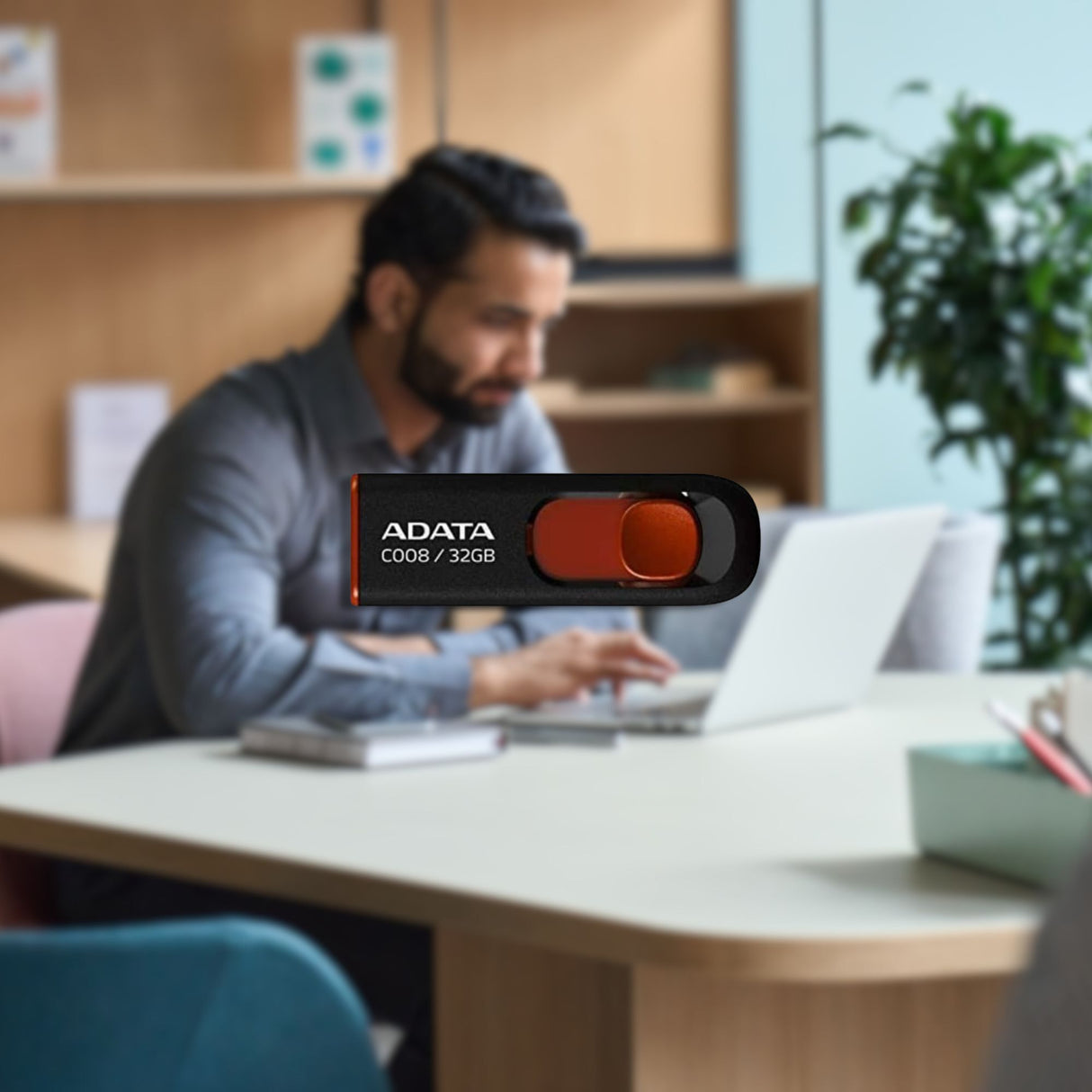 Adata C008 32GB USB 2.0 Retractable Flash Drive (Red) with USB 3.0 to USB-C Adapter (50-Pack)