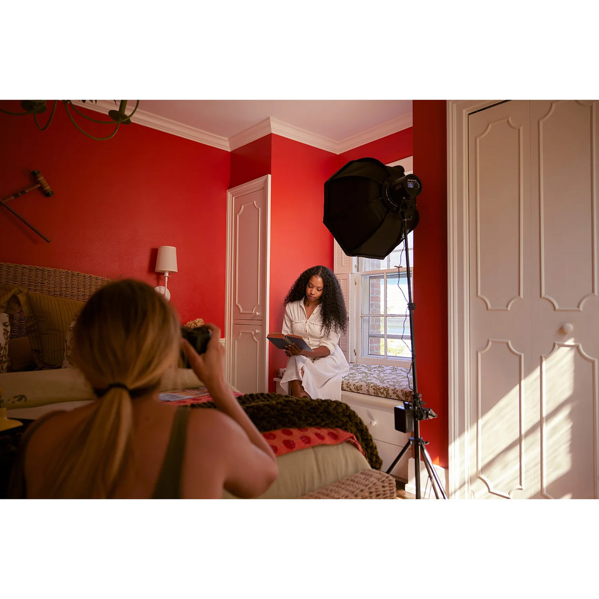 Westcott U60-B Bi-Color LED 1-Light Softbox Kit (60W)