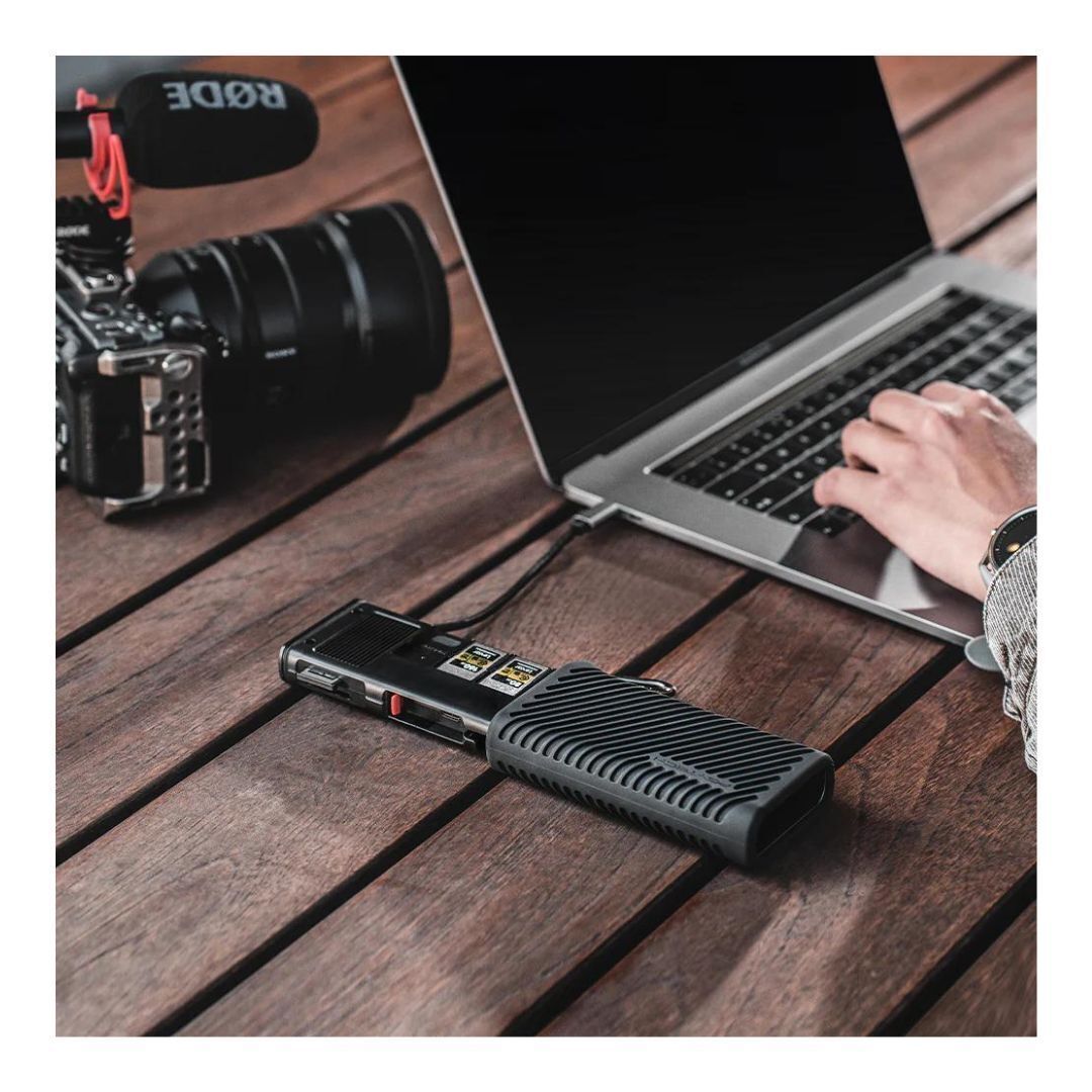 PGYTECH CFexpress CreateMate Card Reader Case 
Type A/SD(Classic Black)