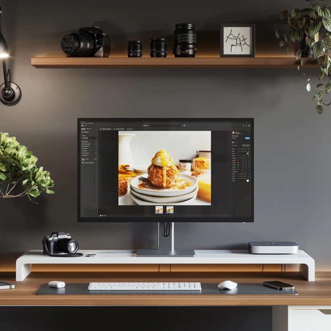 ALOGIC Clarity Max Pro 32-Inch UHD 4K Monitor with USB-C Power Delivery and HDR400 Support