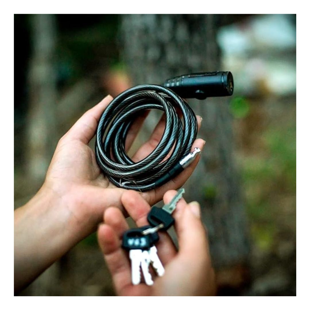 Vosker Security Camera 6-Feet Security Cable Lock with 2 Keys (Black)