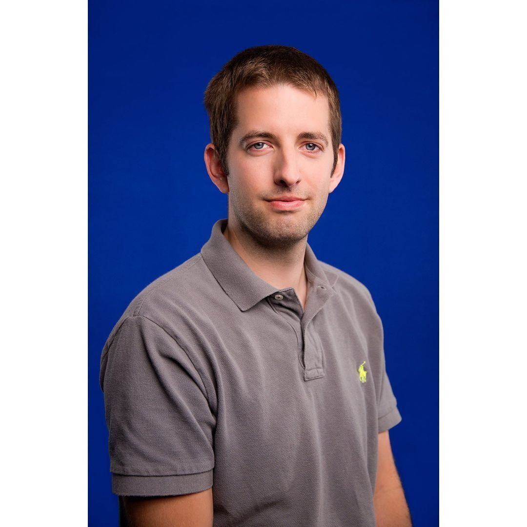 Westcott 9 x 20-Feet Wrinkle-Resistant Backdrop (Royal Blue or Chroma-Key Blue)